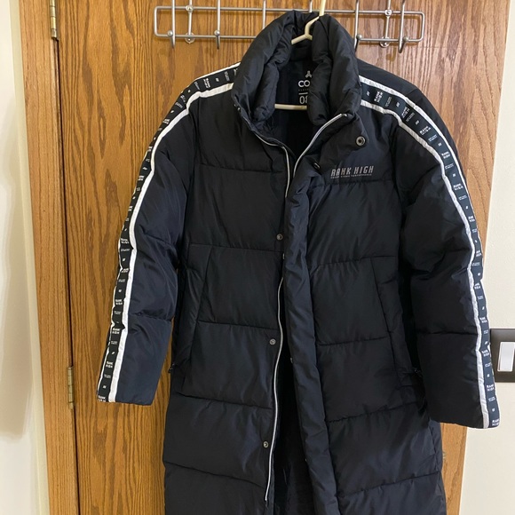 Core Performance Woman’s Coat - Picture 2 of 5